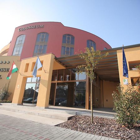 Colosseum Hotel Mórahalom Buitenkant foto