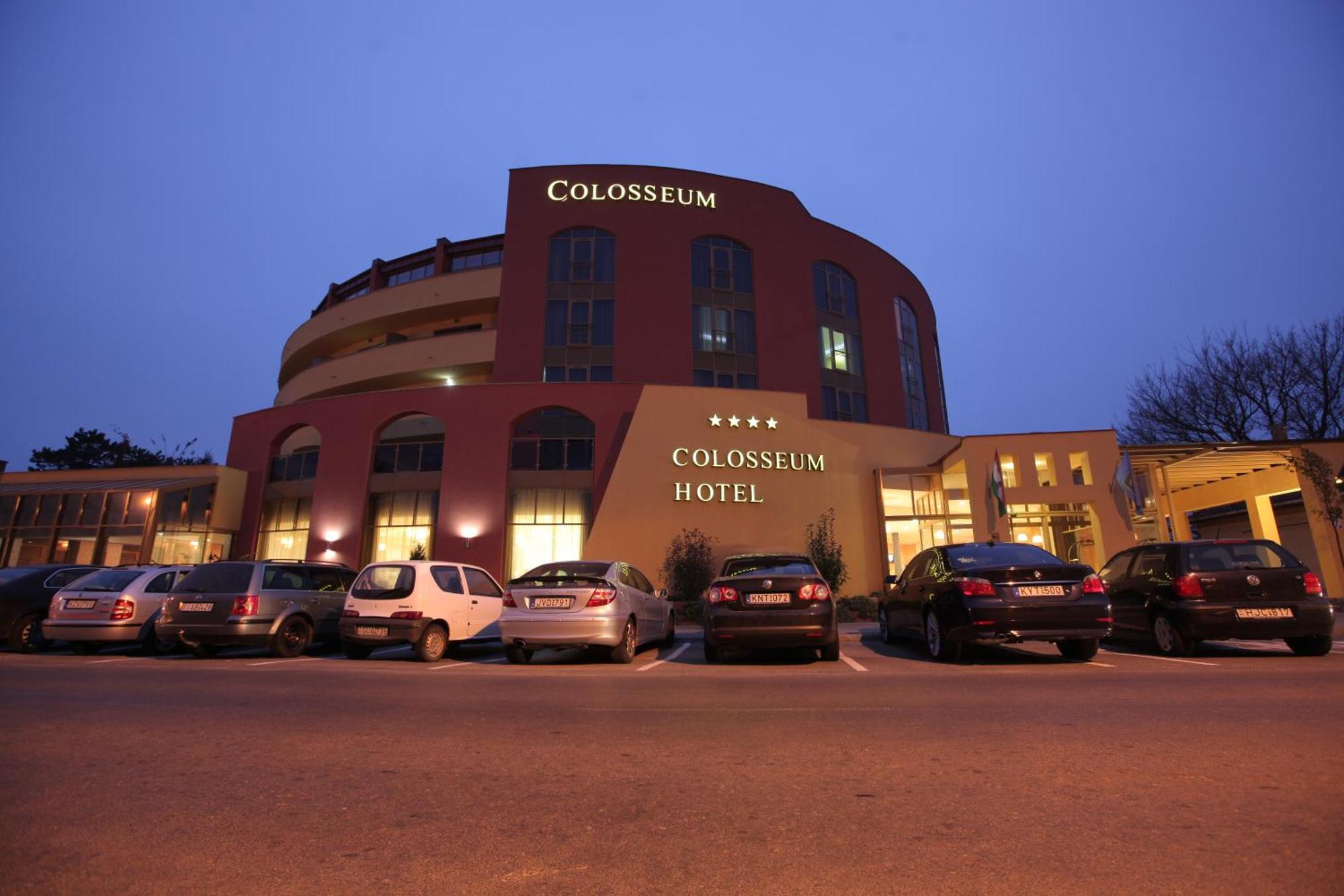 Colosseum Hotel Mórahalom Buitenkant foto