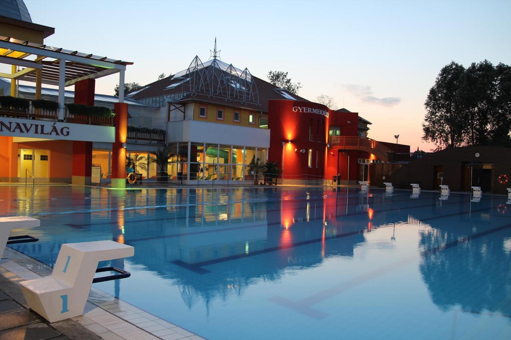 Colosseum Hotel Mórahalom Faciliteiten foto