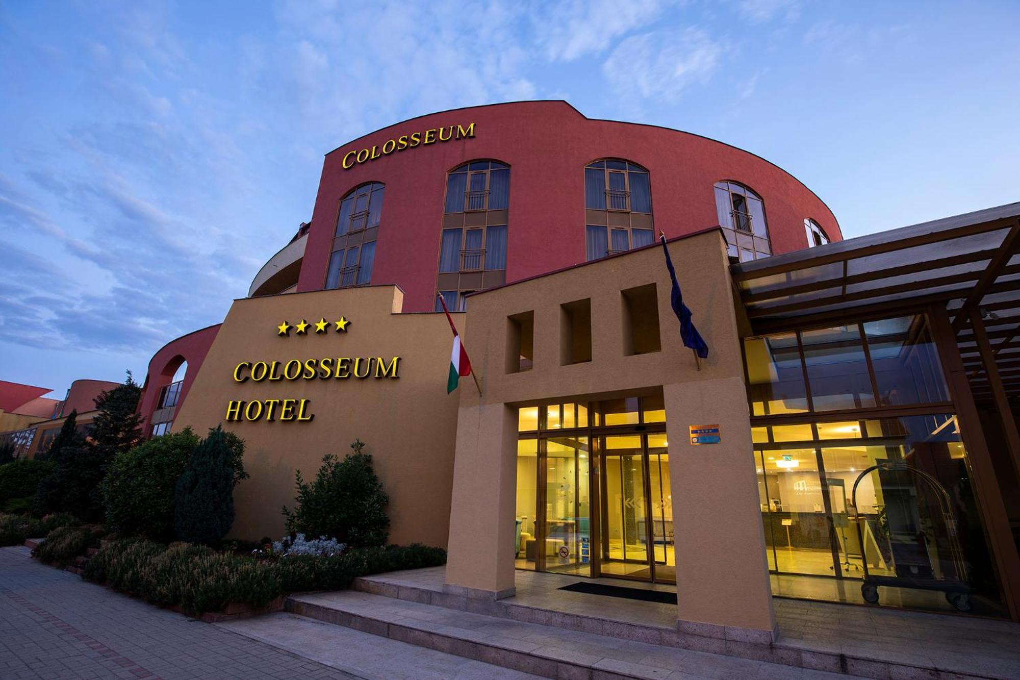 Colosseum Hotel Mórahalom Buitenkant foto