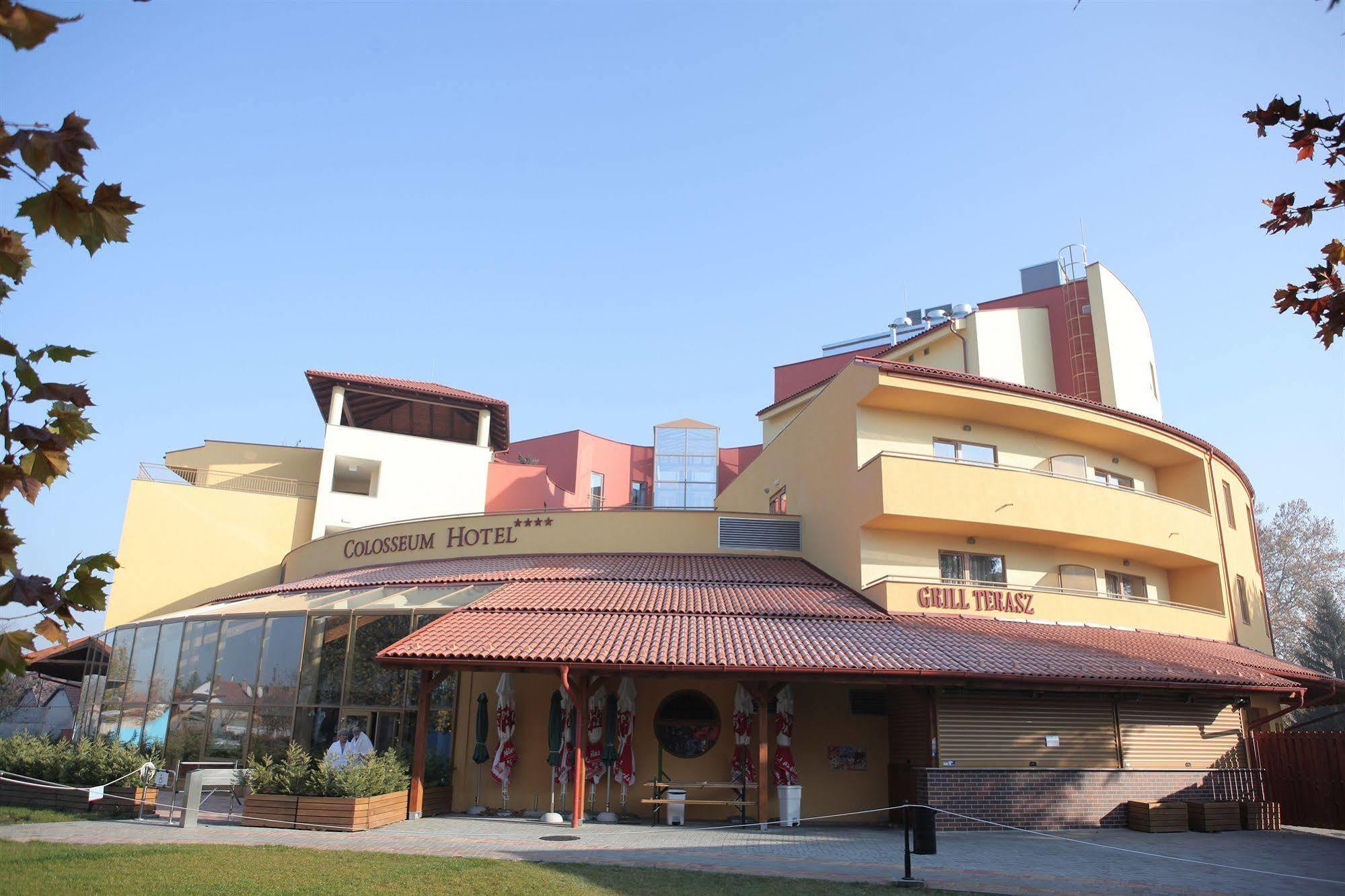 Colosseum Hotel Mórahalom Voorzieningen foto